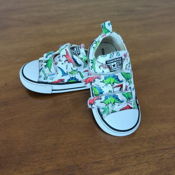 Converse Kids' Chuck Taylor All Star 2v Leather Low Top SneakerToddler 6 - Picture 5 of 5